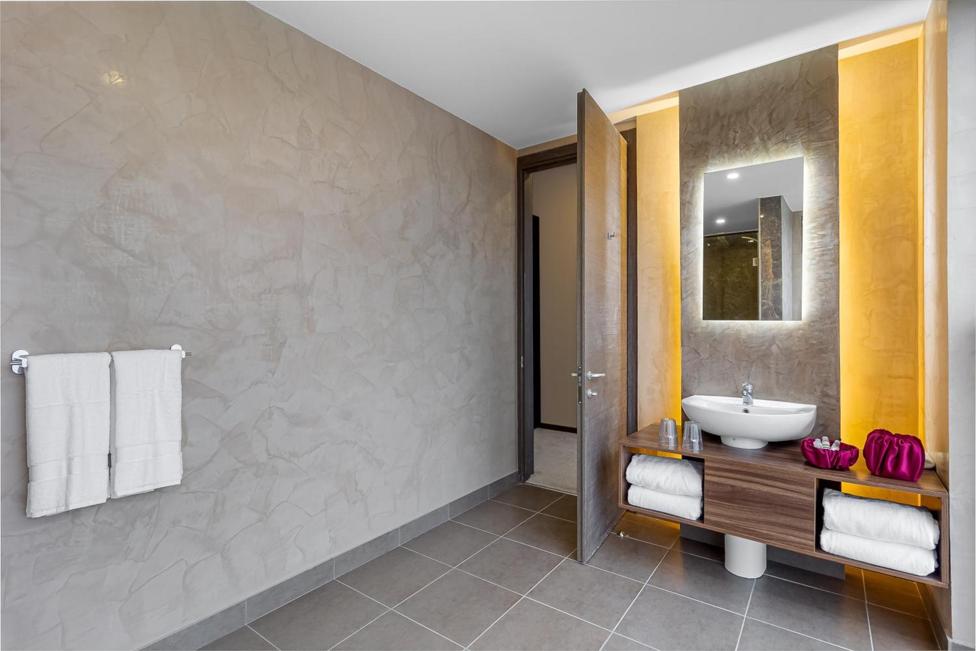 Royal Residences Lagos Ngoại thất bức ảnh